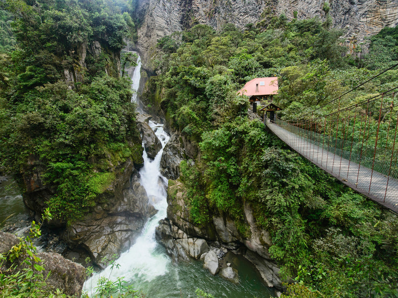 Ecuador Pailon del Diablo waterfall