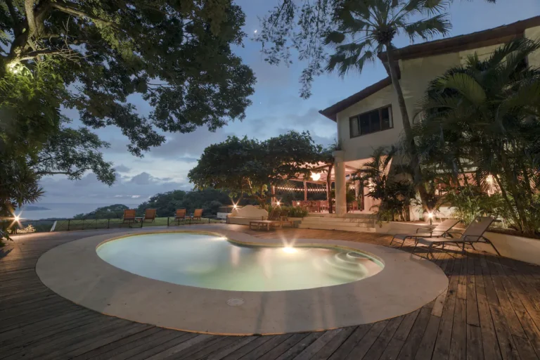 Costa Rica Tierra Magnifica pool night
