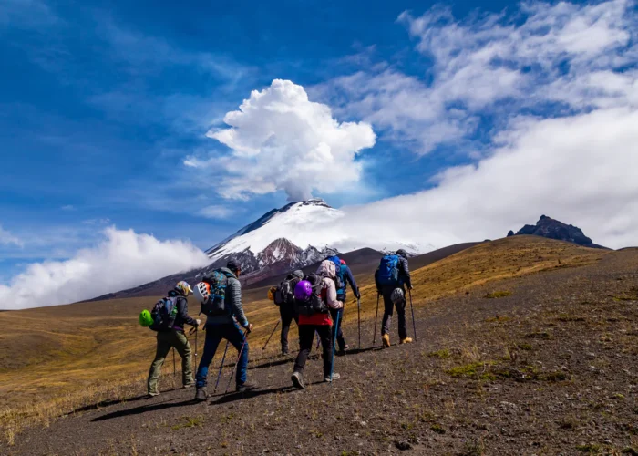 Ecuador Cotopaxi hikers