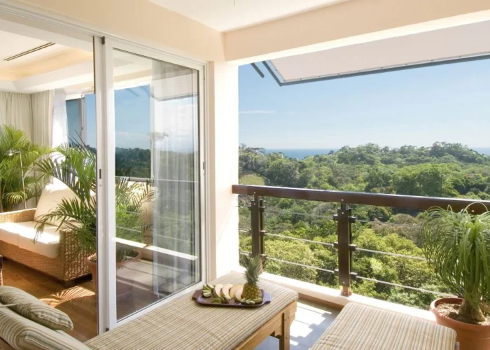 Gaia Manuel Antonio balcony