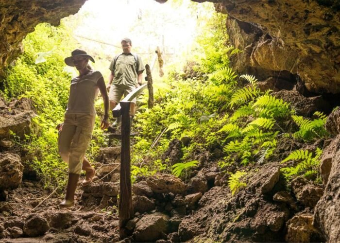 Galapagos Finch Bay caves