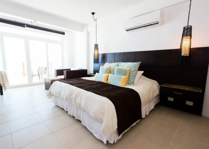 Galapagos Iguana Crossing room