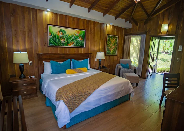 Lomas del Volcan deluxe interior