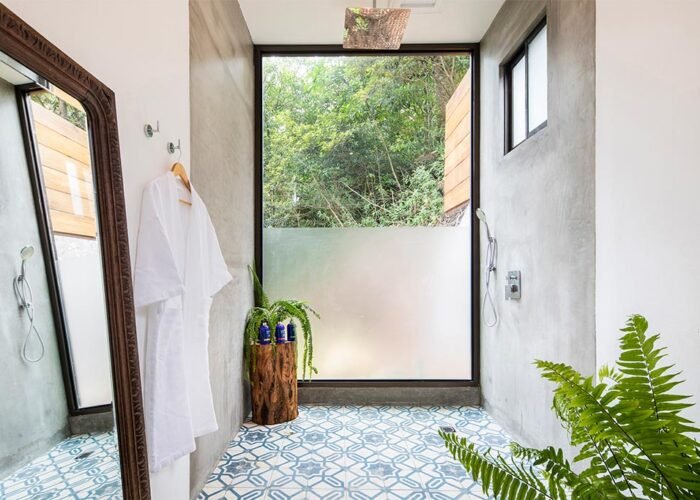 Monteverde Belmar bathroom