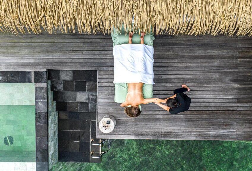 Nayara Bocas del Toro massage