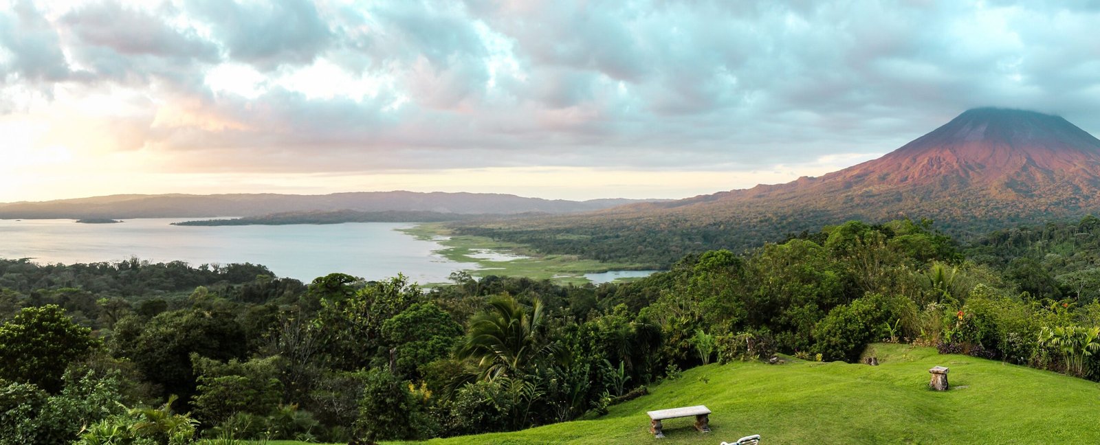 Costa Rica honeymoon La Fortuna