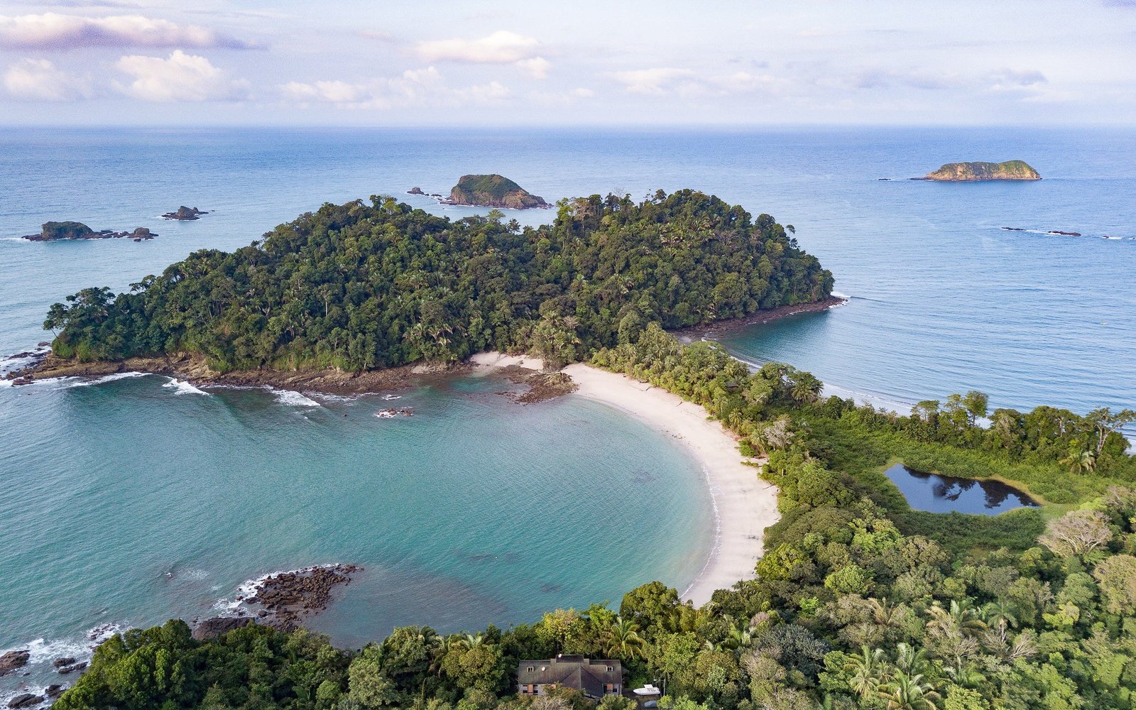 Manuel Antonio honeymoon